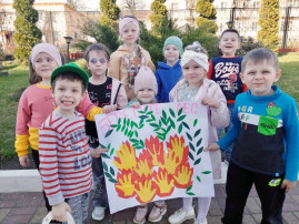 Вместе с весенним теплом и солнечными лучами приходит и опасность – лесные пожары. Вместе с весенним теплом и солнечными лучами приходит и опасность – лесные пожары.